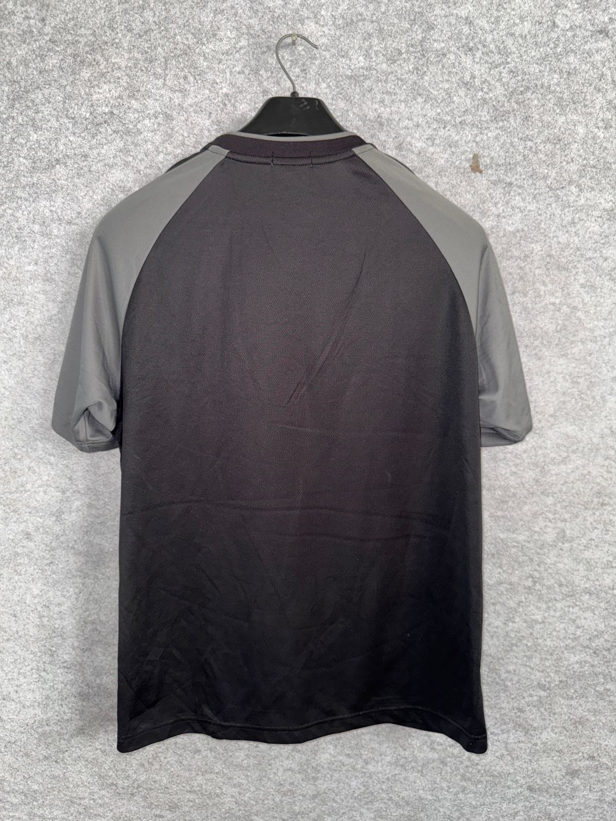 Pre Loved Head Shirts - Large