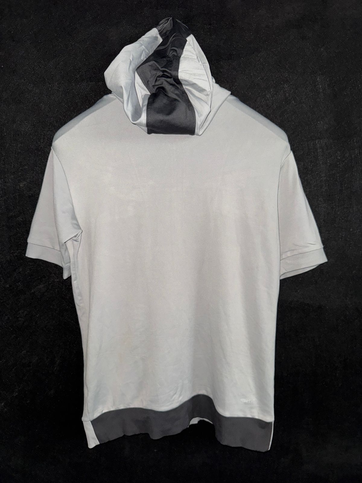 Pre Loved Nike Full Zipper Short Sleeves Hoodie - Medium