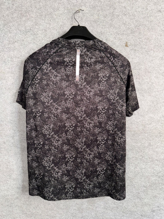 Round Neck Tee - Large