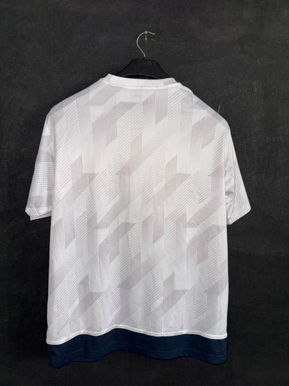 Round Neck Shirt - Large