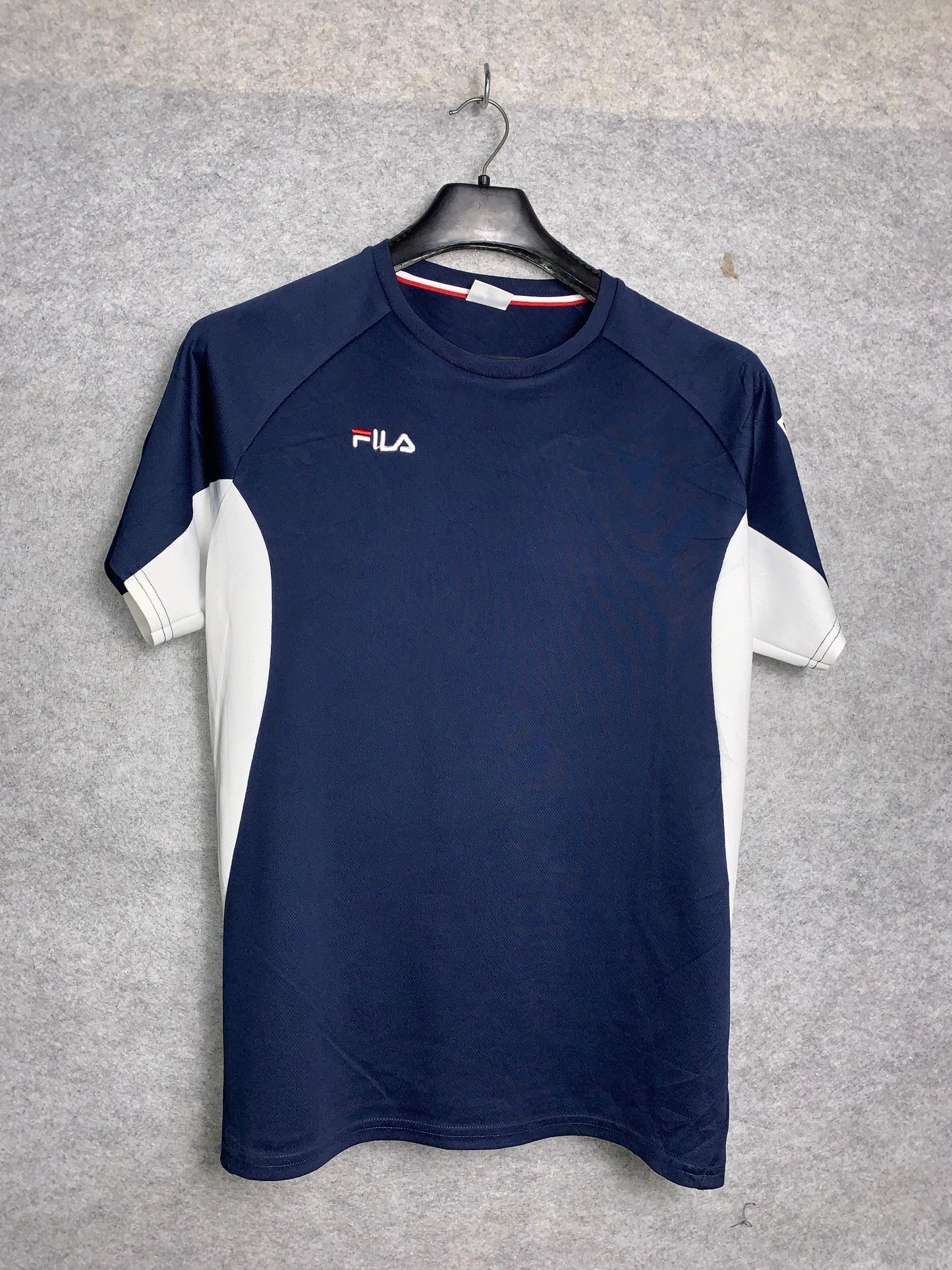 Fila Round Neck - Large