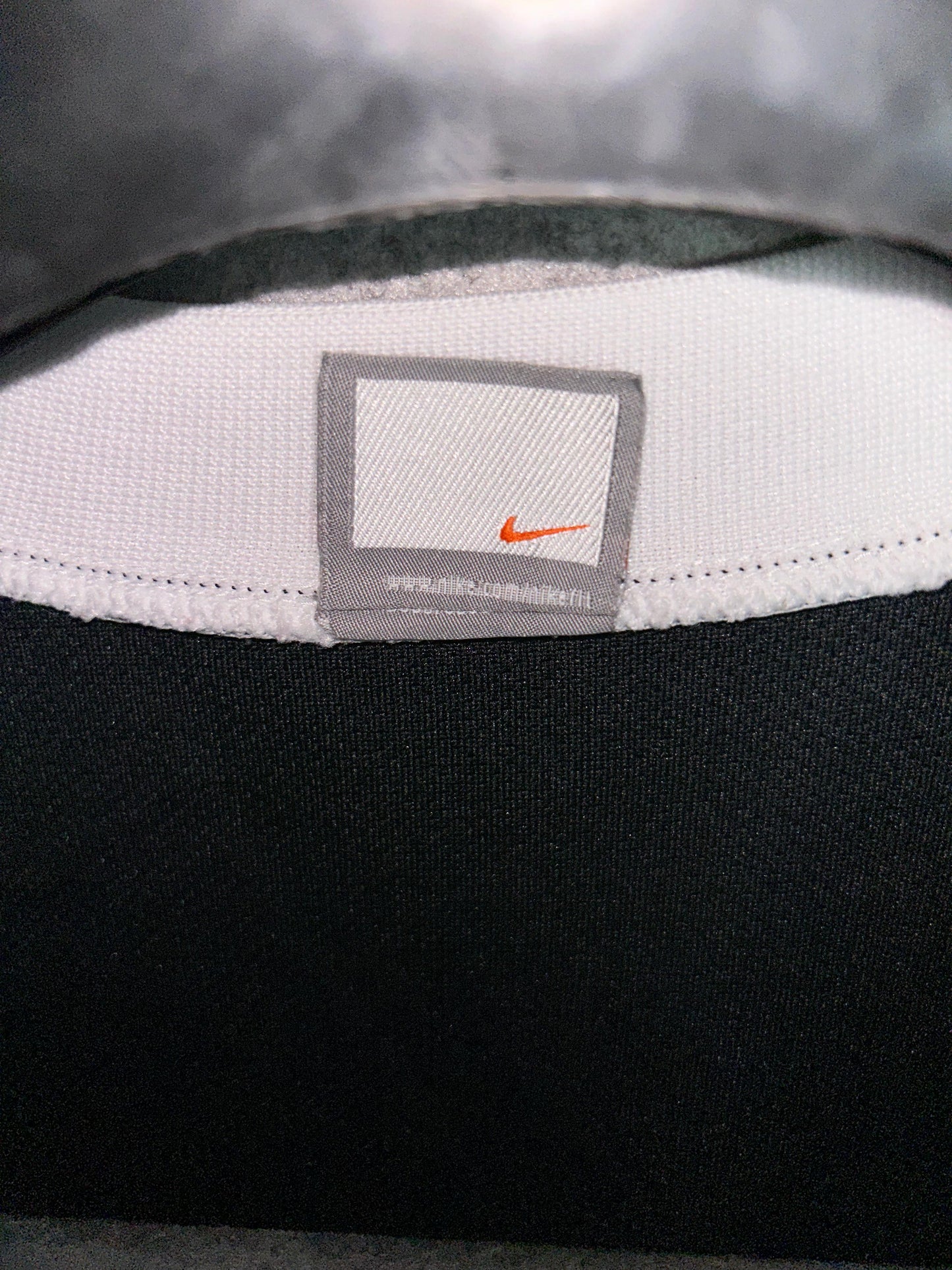Nike Sando V Neck - XL