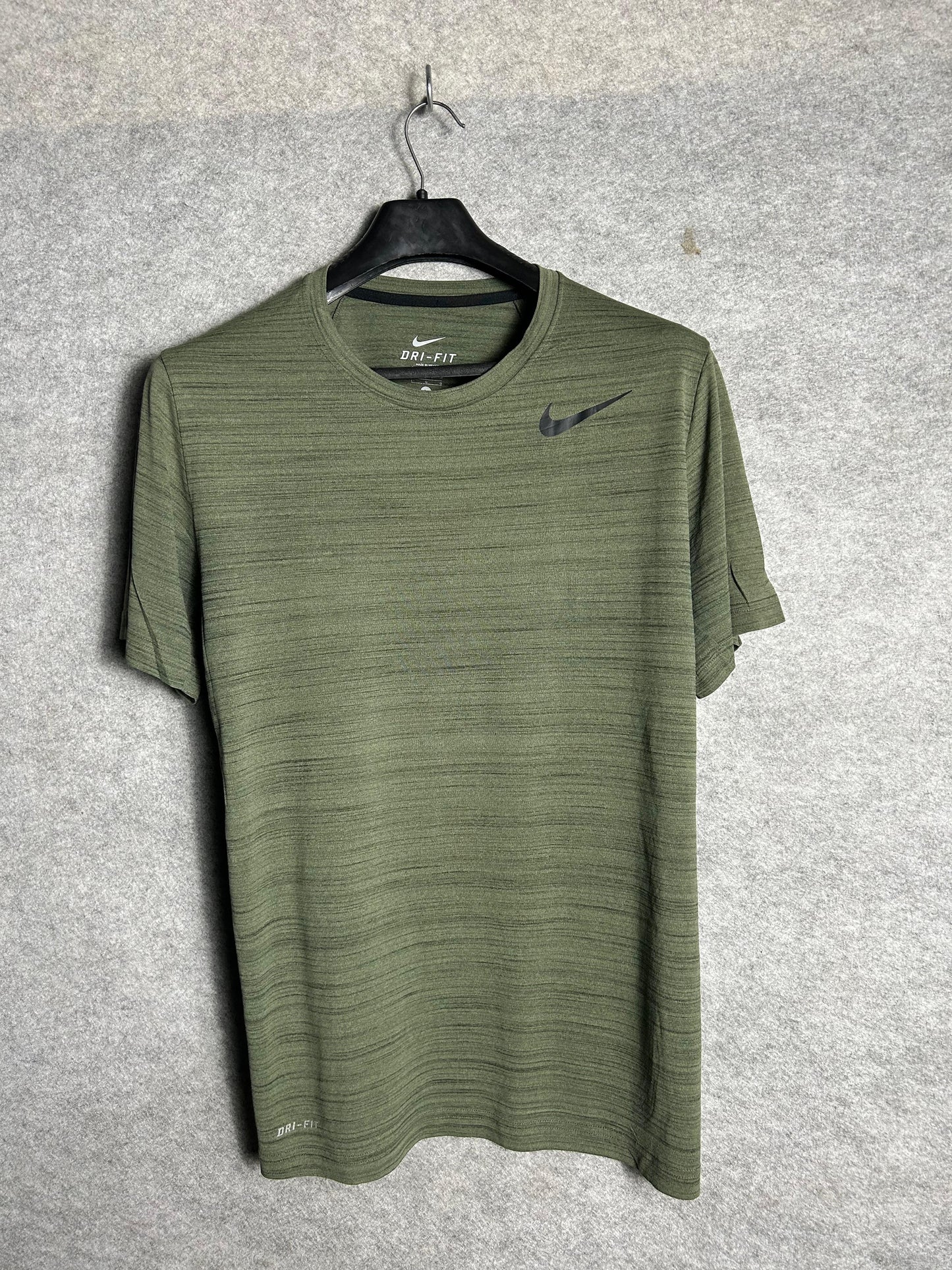 Nike Seaweed Green - Large