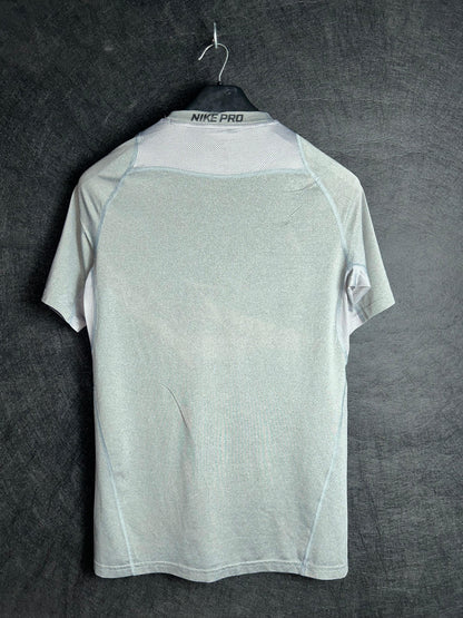 Nike Light Gray Round Neck Tee - Medium