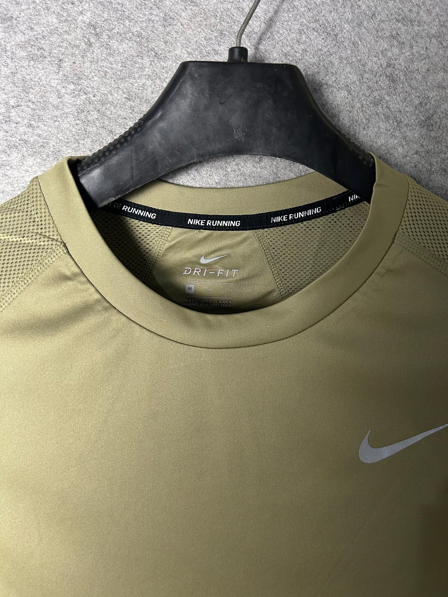 Nike Running Dull Gold  - Medium
