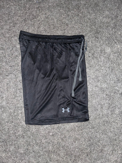 Under Armour Black Short - Medium