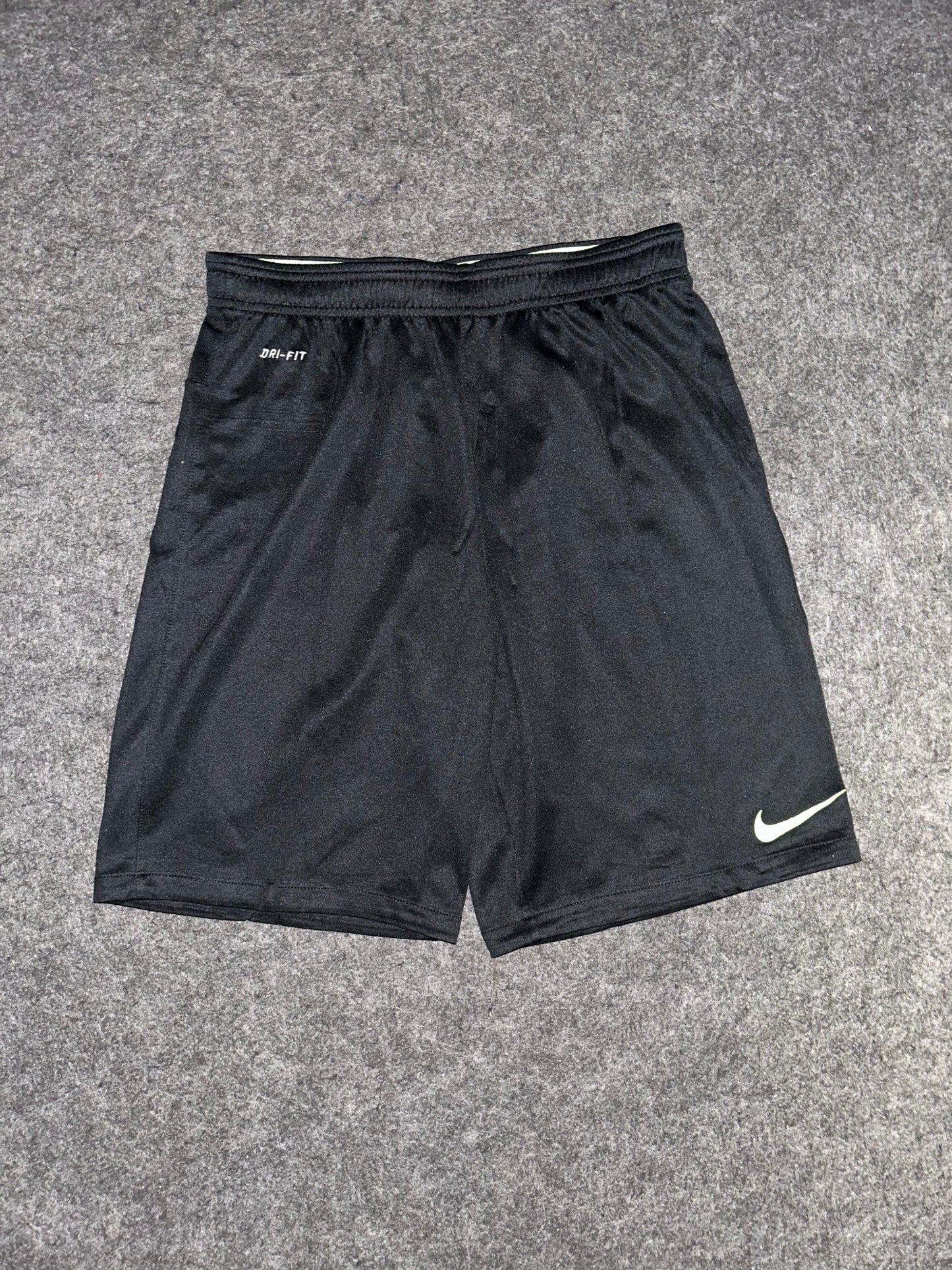 Nike Black / Neon ✔️ Short - XL