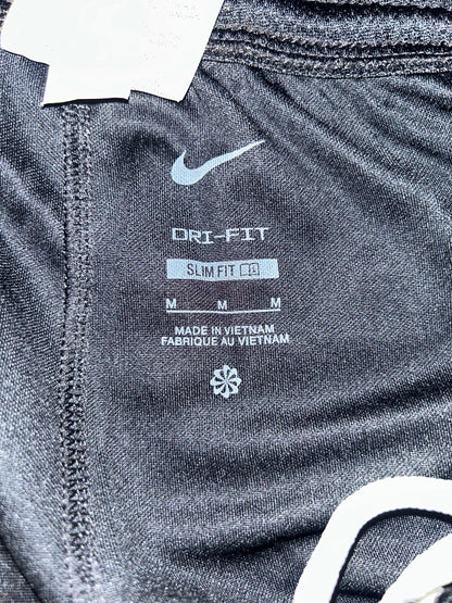 nike Black / White Logo Short - Medium