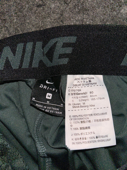 Nike Army Green Lines  Short - Medium