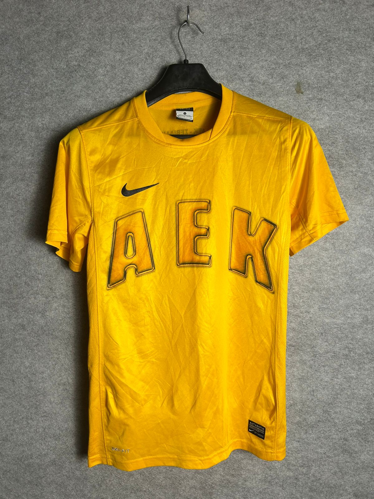 Nike Better World Yellow Tee - Small