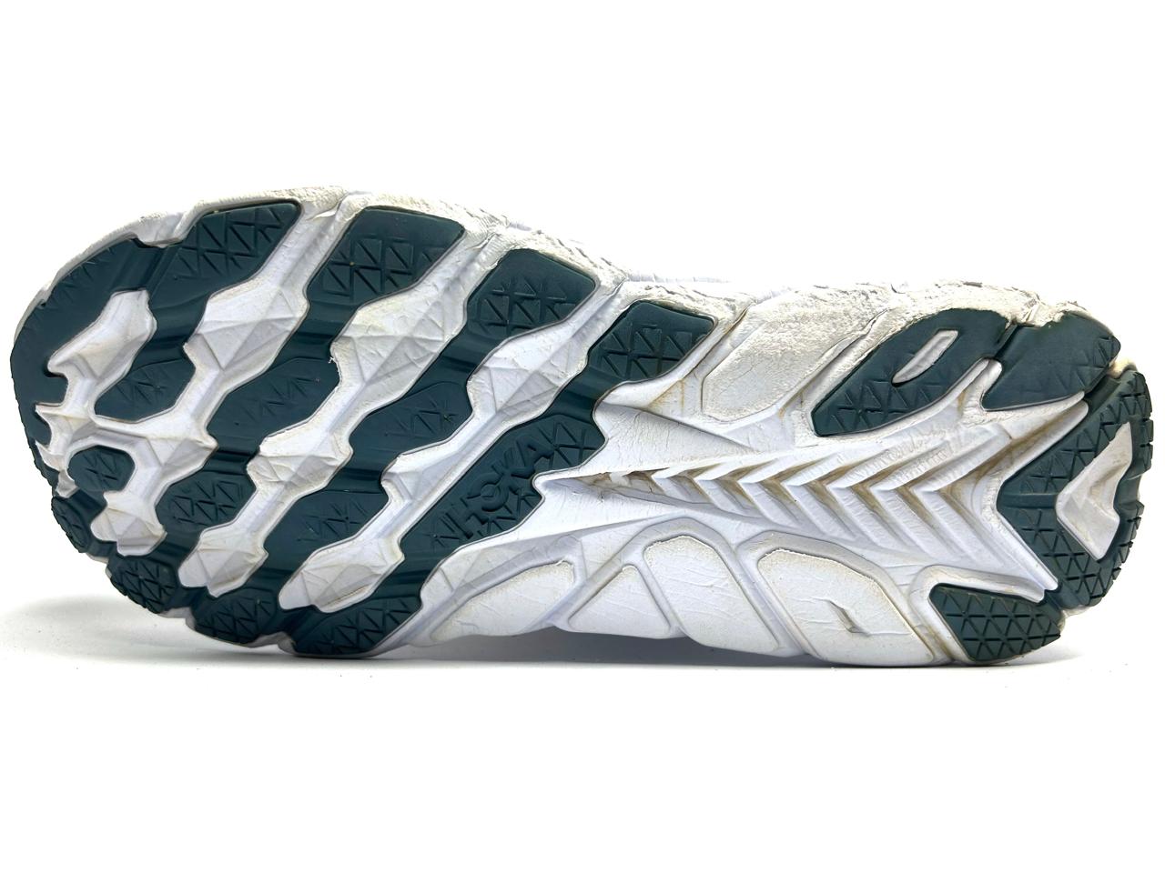 HOKA Clifton 8 - Euro 42.2/3