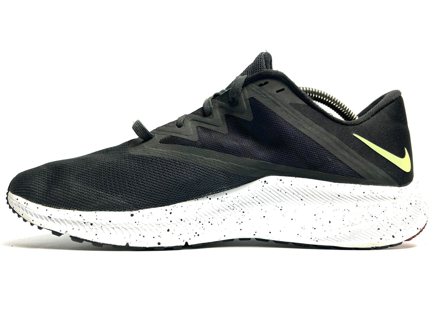 Nike Quest 3 - Euro 44.5