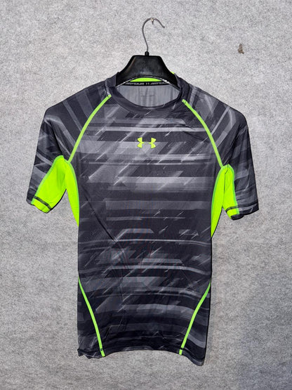 Under Amrour Fitted - Large