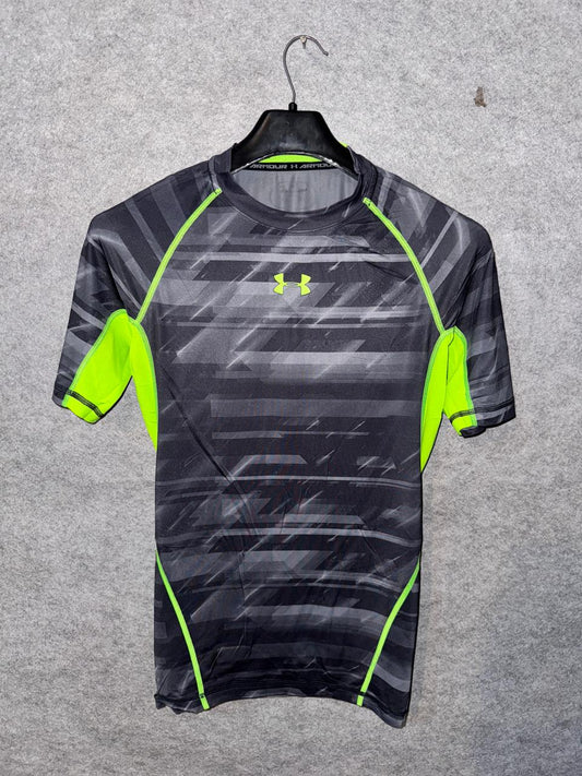 Under Amrour Fitted - Large