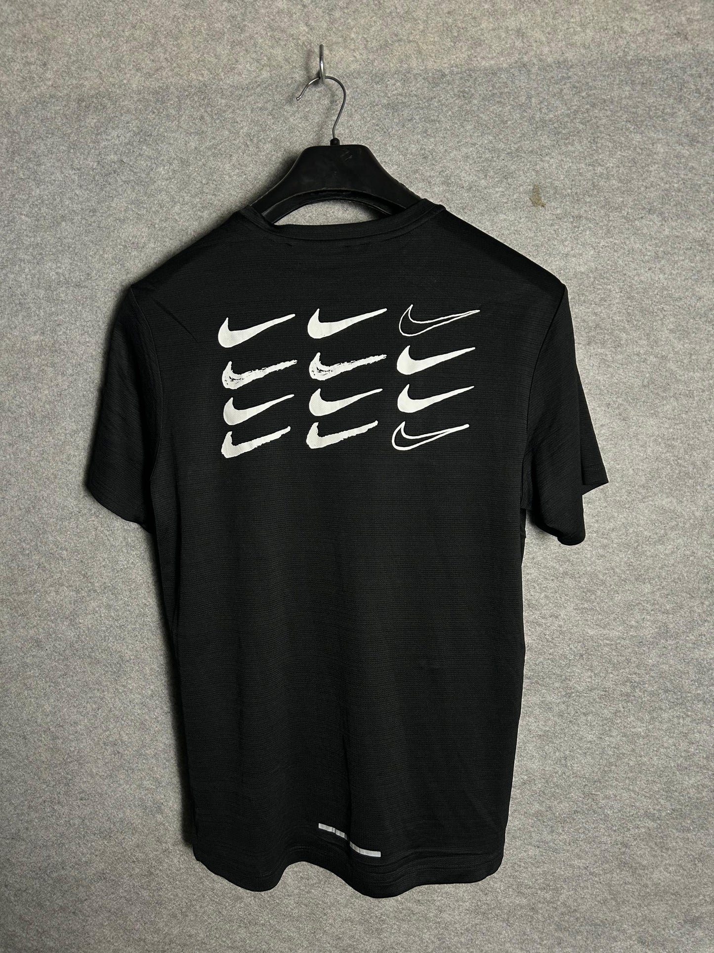 Nike Air Black  - Large