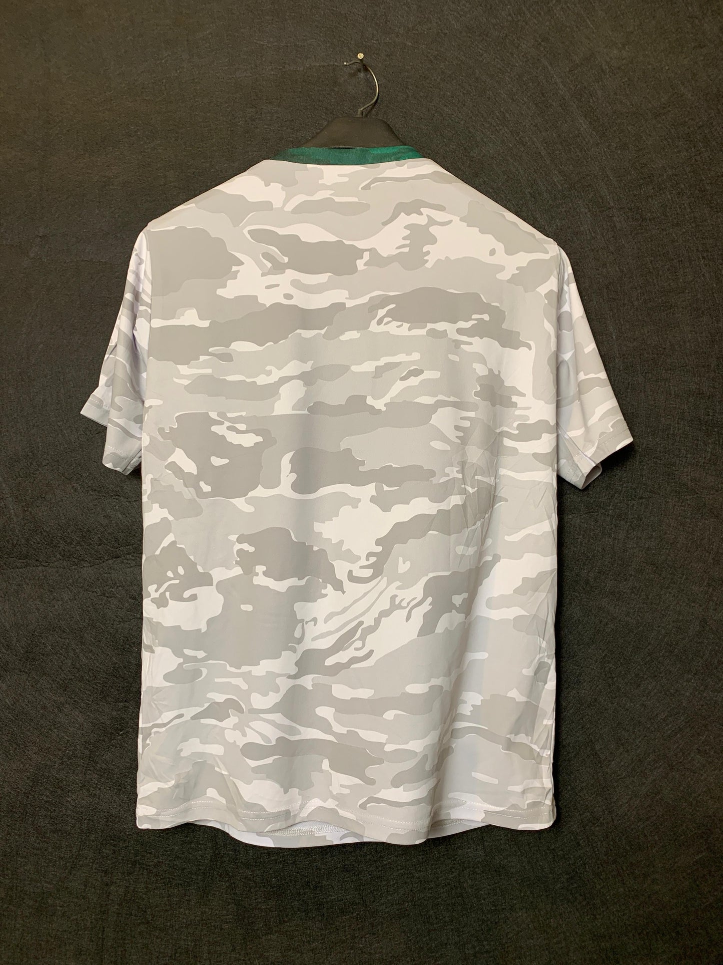 Hummel Round Neck - Large