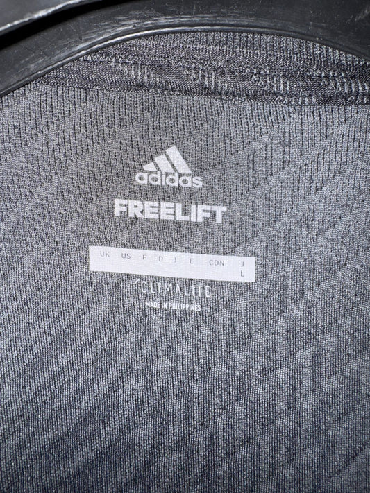 Adidas Climate Round Neck - Medium