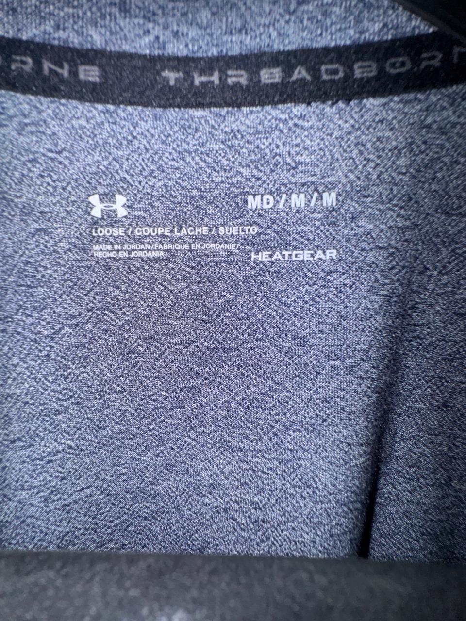 Under Armour Grey Tee - Medium
