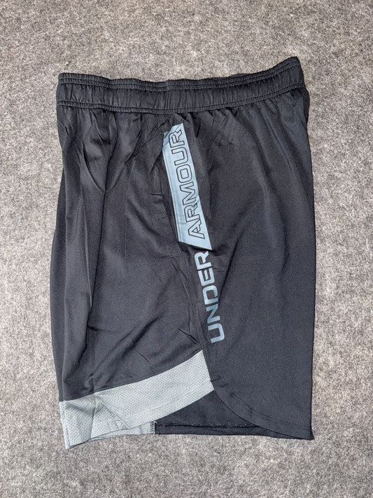 Under Armour Shorts - Medium