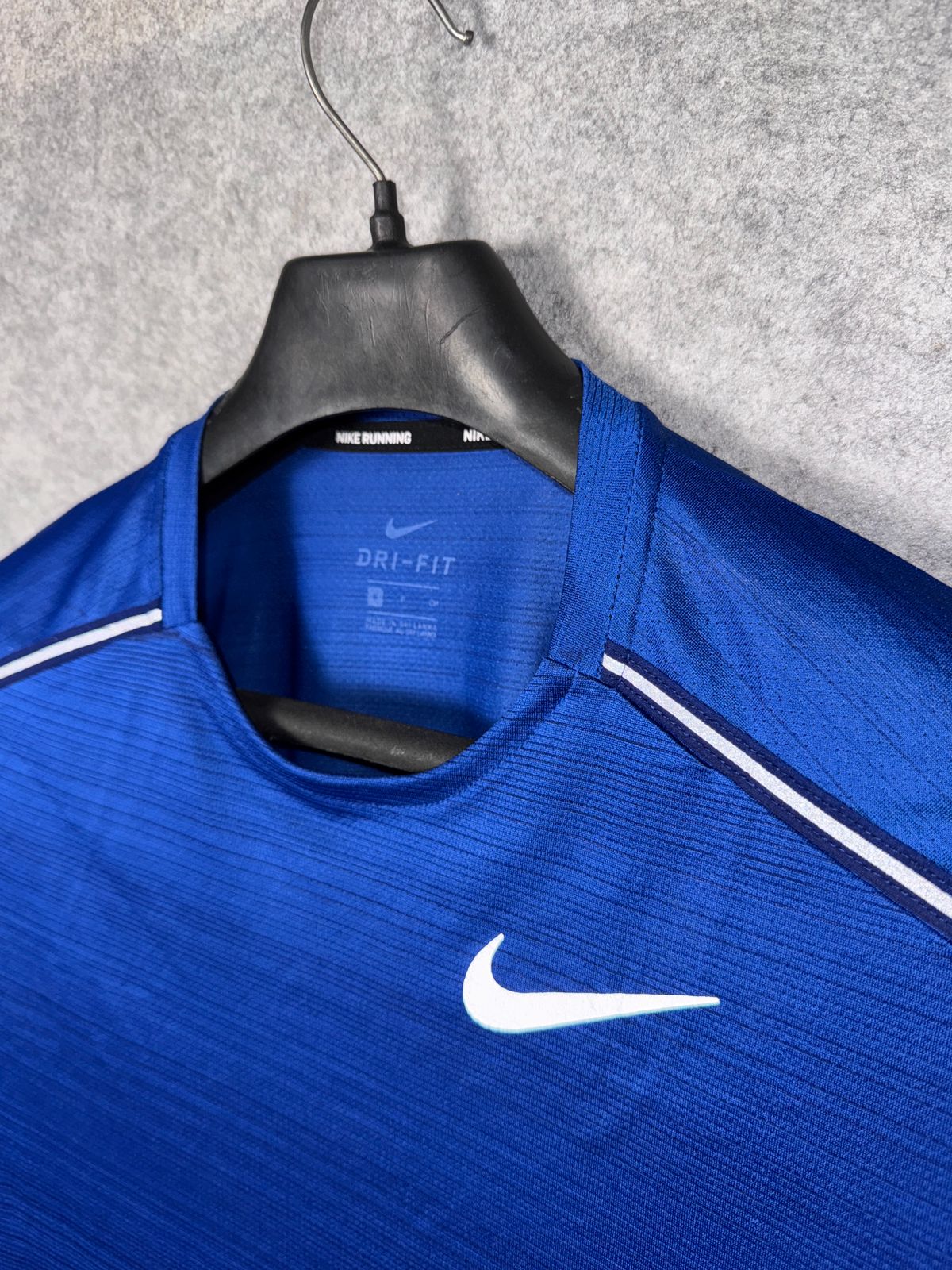 Nike Blue Round Neck - Small