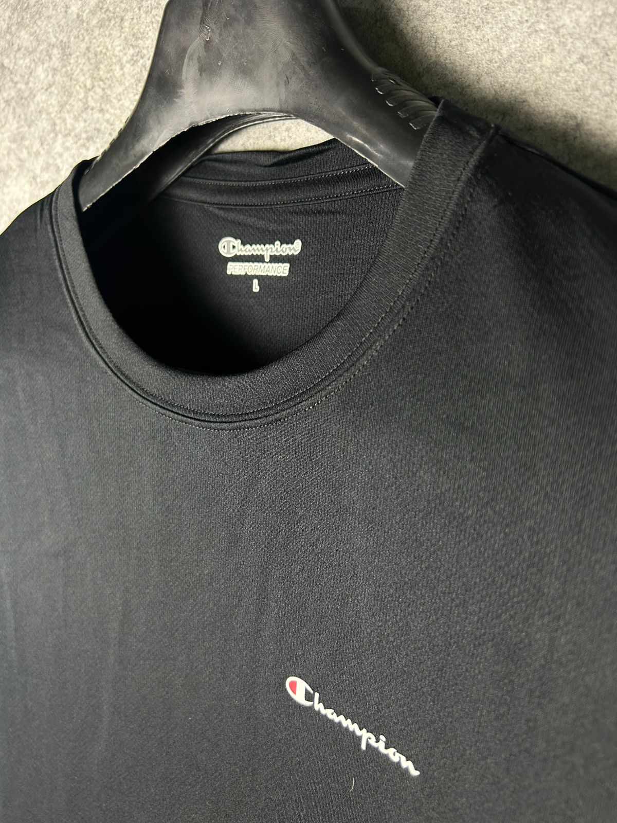 Champion Plain Black Tee - Large
