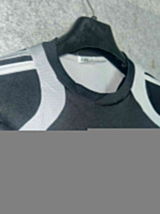 Adidas Round Neck - Large