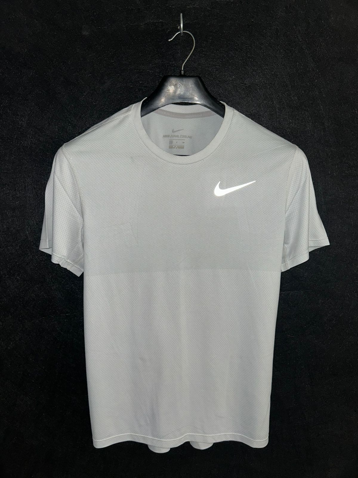 Nike Round Neck Shirt - Medium
